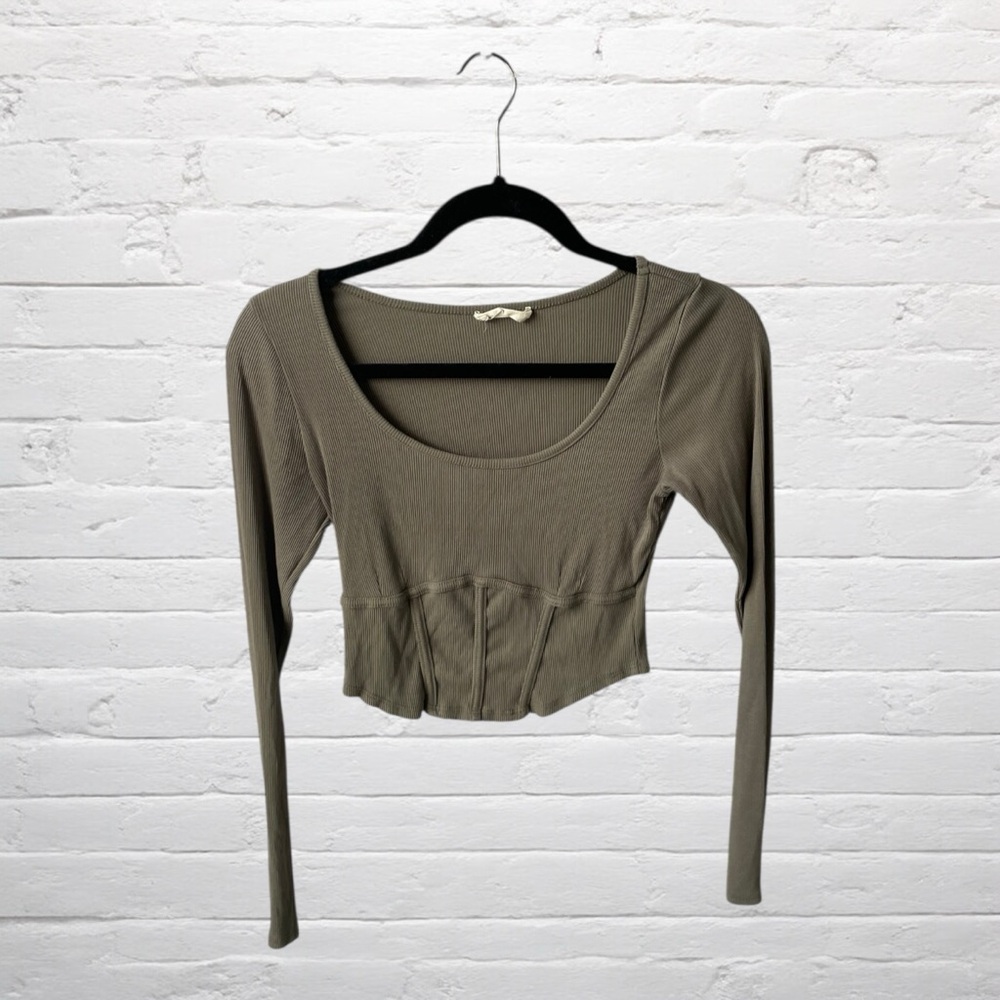 Altar’d State Green Ribbed Long Sleeve Cropped Women’s Top